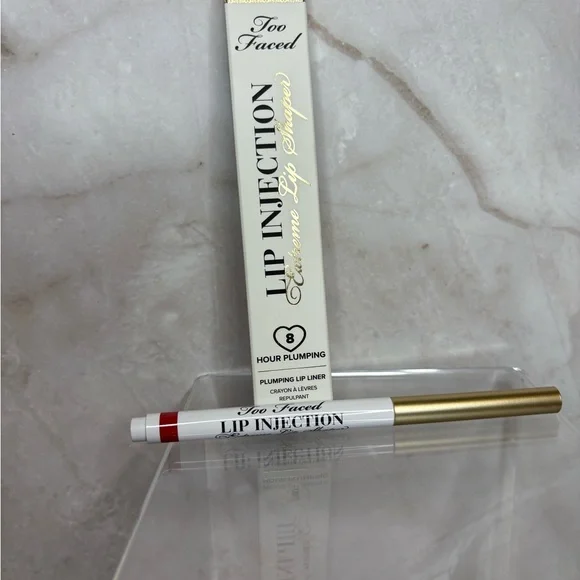 Too Faced Lip Injection Extreme Lip Shaper - Happily Ever After - Picture 3 of 3